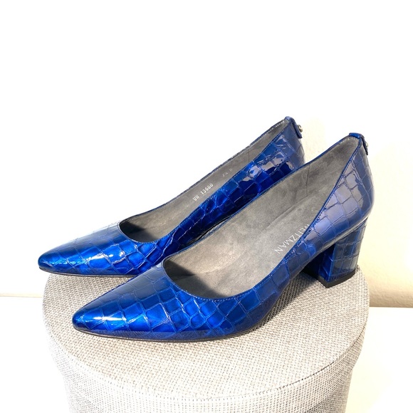 NWOB Stuart Weitzman Croc Embossed Block Heel Pump - Picture 2 of 8